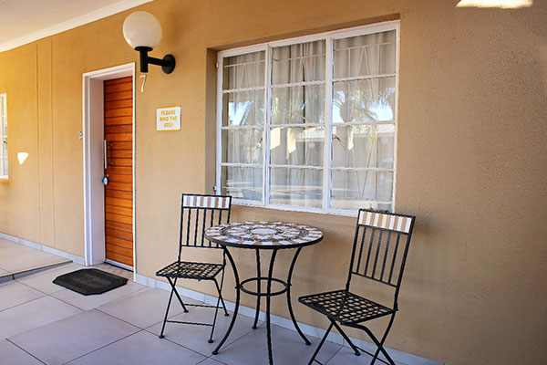 Interleading Family Unit with outdoor braai lapa area