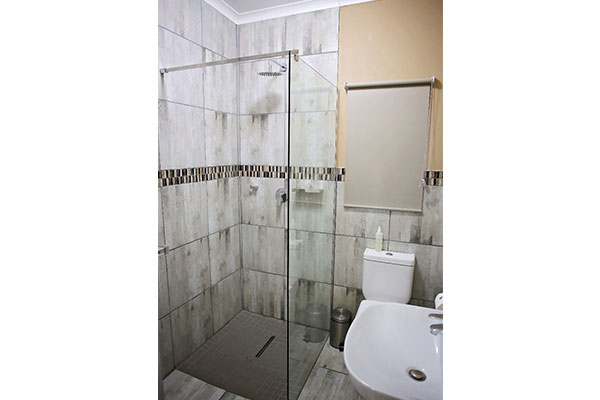 Self-catering Chalet: One Bedroom
