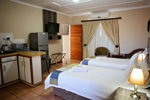 Three room, 6 sleeper family unit