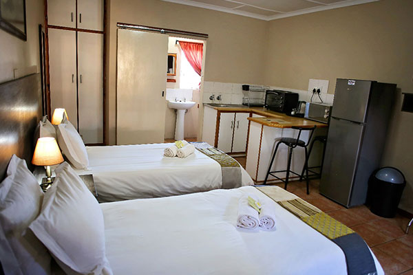 Three room, 6 sleeper family unit