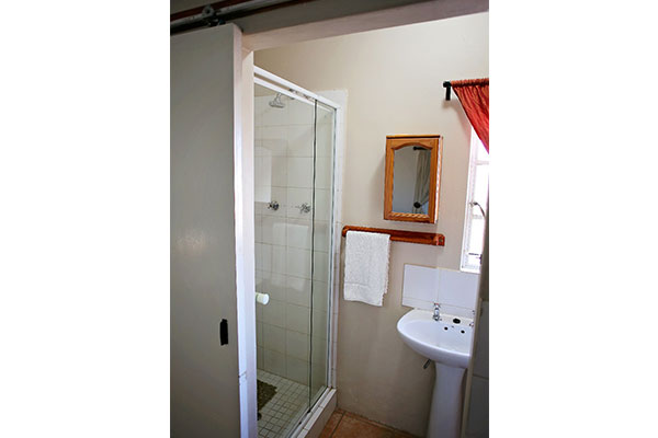 Three room, 6 sleeper family unit